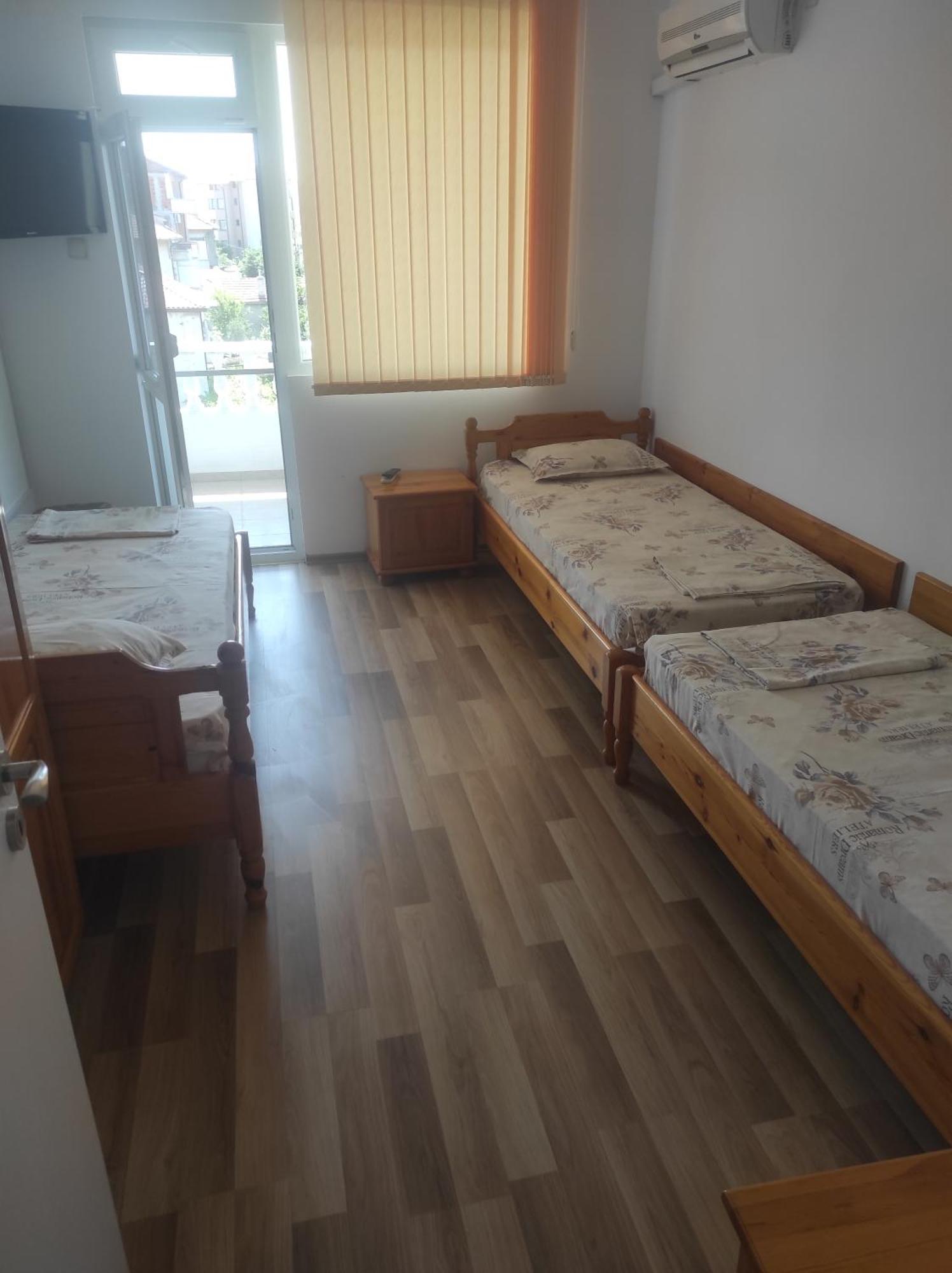 Kirovi House - Guest Rooms Tsarevo Rom bilde